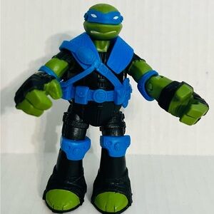 Teenage Mutant Ninja Turtles Leonardo Stealth Tech Action Figure